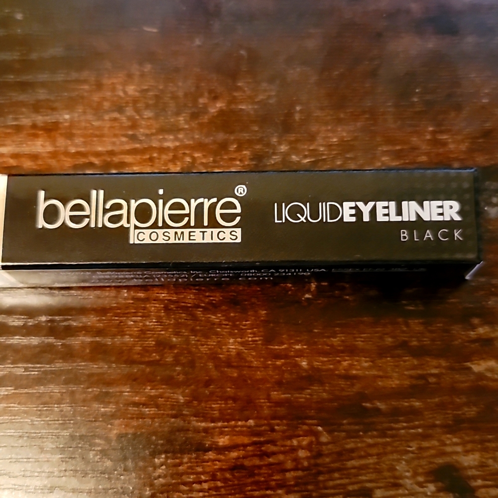Liquid eyeliner